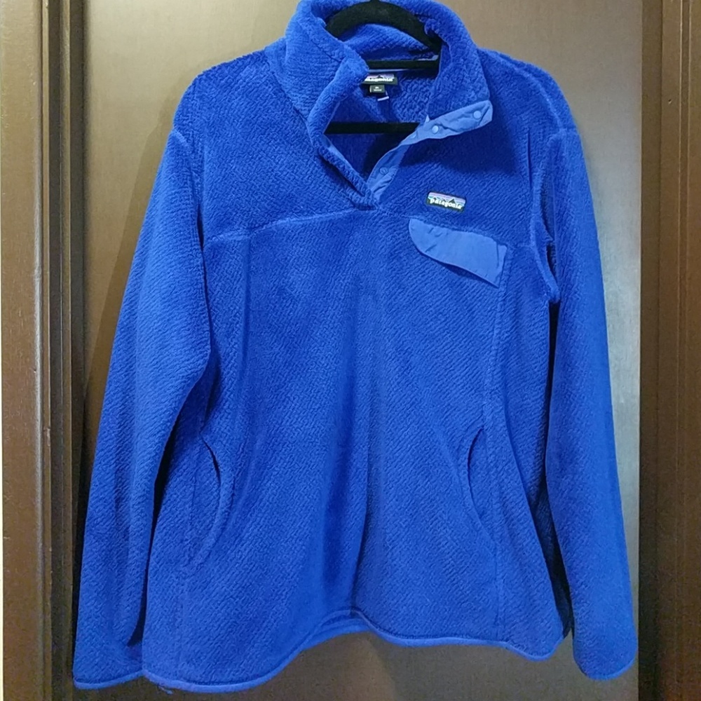 Patagonia Blue Fleece Pullover - super soft!